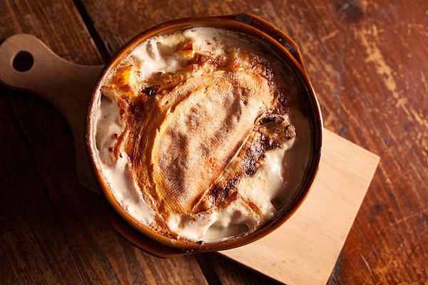 Tartiflette de grand-mère : un régal savoyard à la maison
